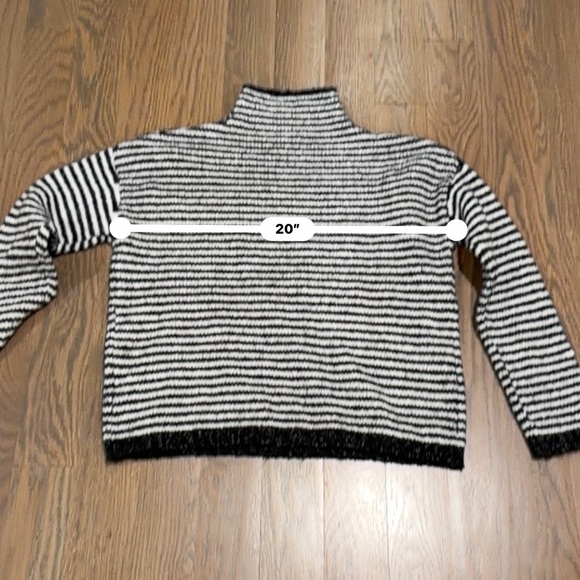 Anthropologie Women’s Black & White Striped crewneck Sweater Size XS - Picture 7 of 10
